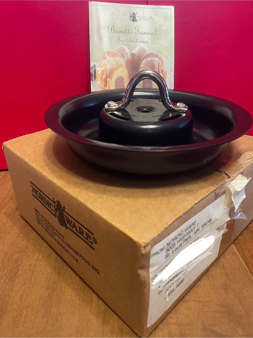 Nordic Ware Black Bundt Funnel Insert with Handle